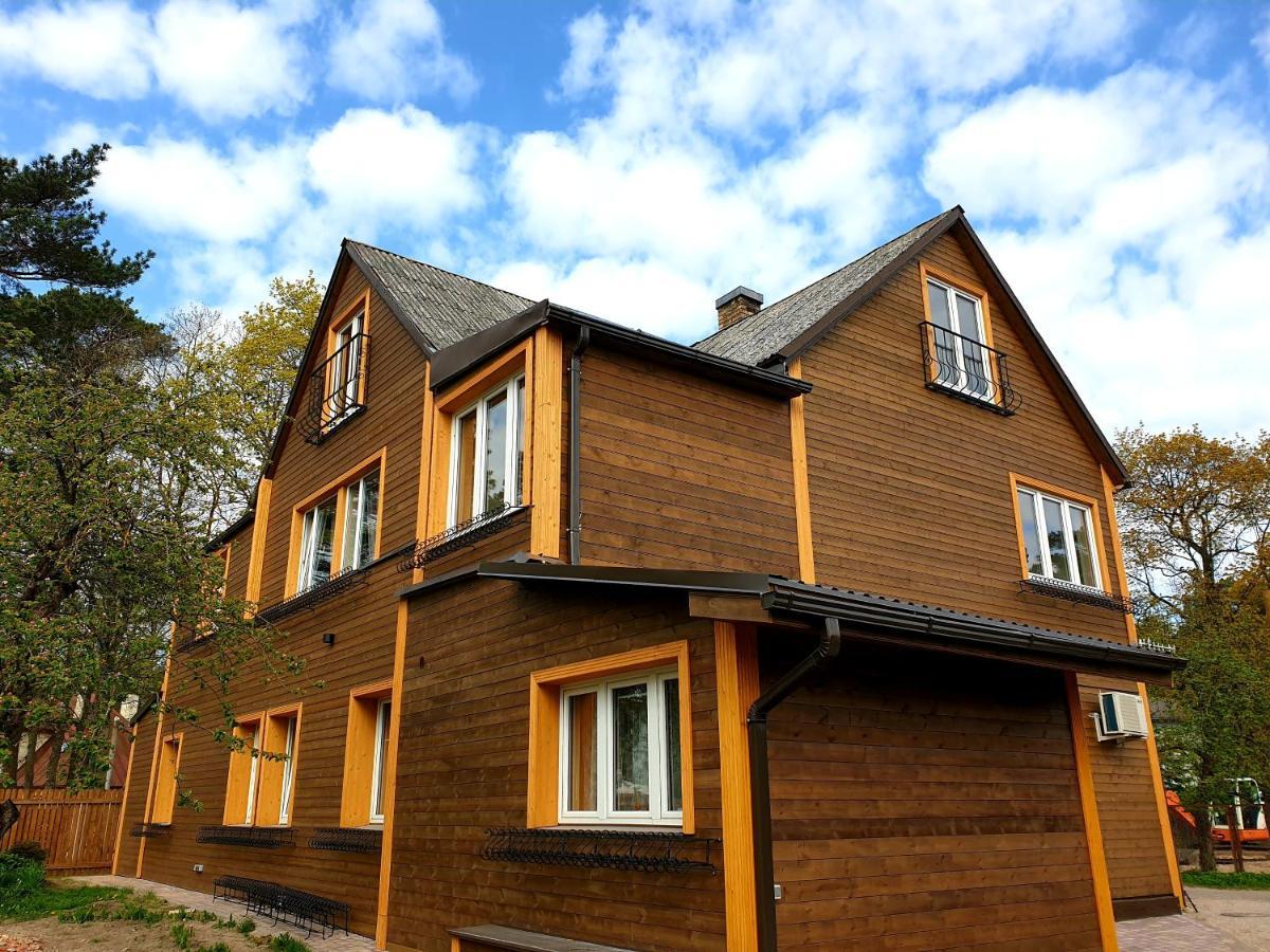 Guest House And Camping Jūrkalne Eksteriør bilde