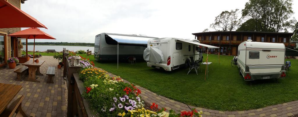 Guest House And Camping Jūrkalne Eksteriør bilde